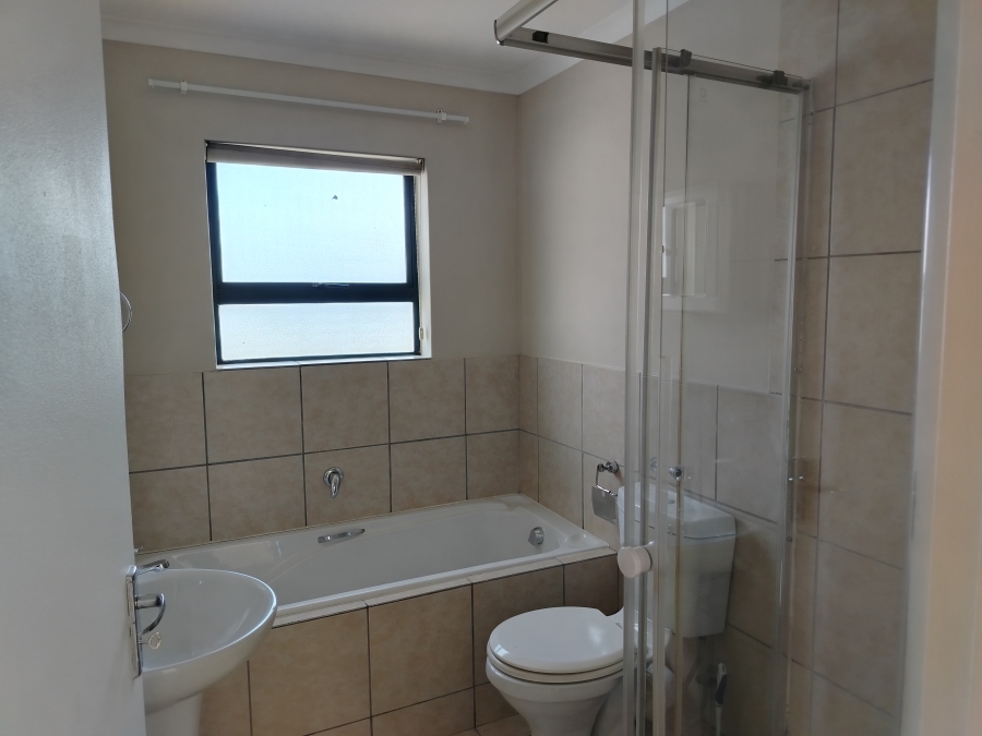 To Let 2 Bedroom Property for Rent in Burgundy Estate Western Cape